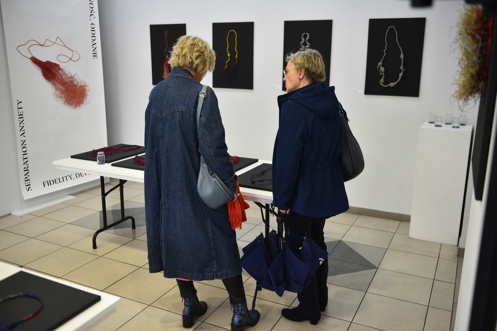 Współczesna biżuteria artystów z Japonii i polskiej projektantki