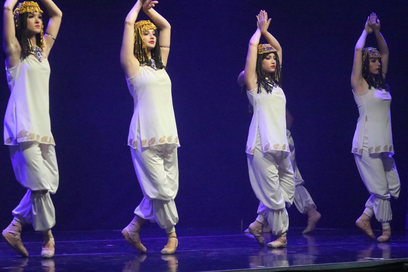 Ballet Magnificat w spektaklu Deliver us! (Wybaw nas)