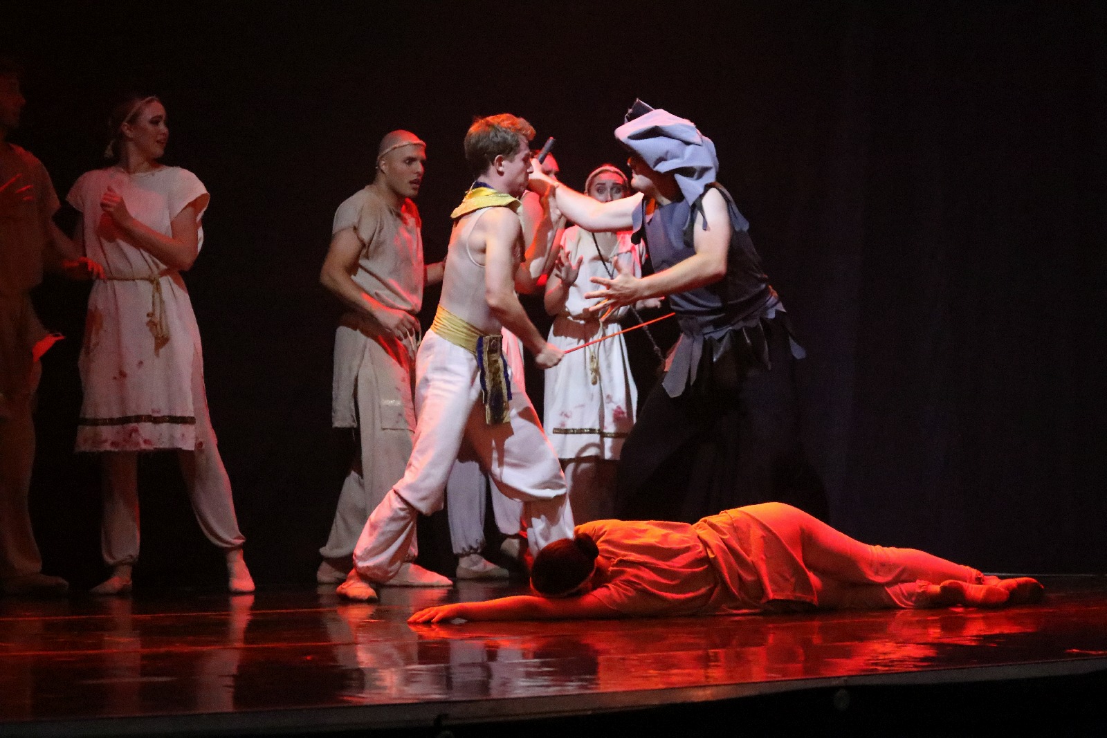 Ballet Magnificat w spektaklu Deliver us! (Wybaw nas)