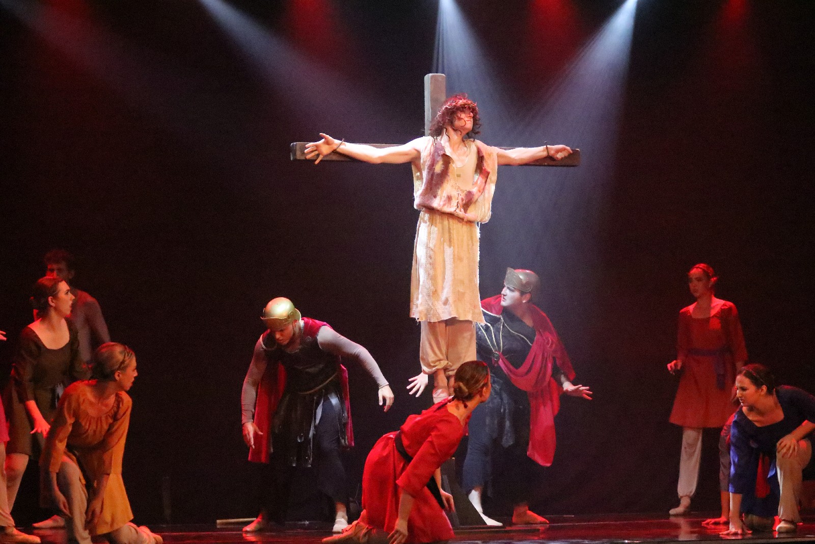 Ballet Magnificat w spektaklu Deliver us! (Wybaw nas)