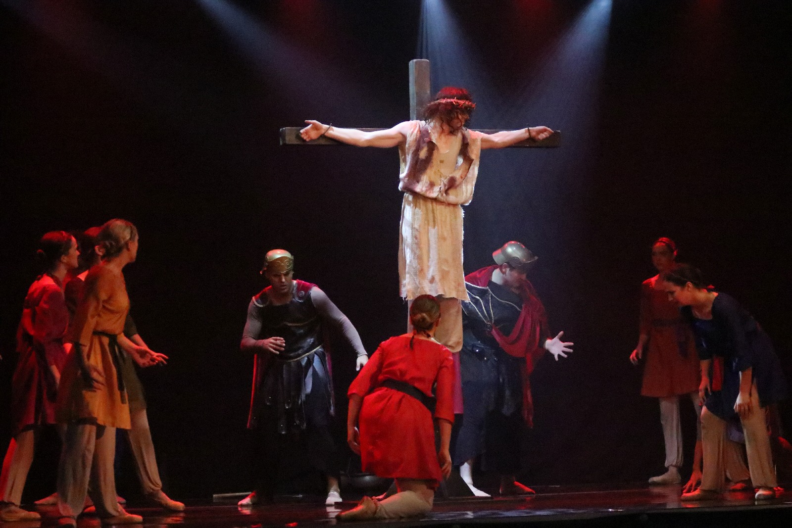 Ballet Magnificat w spektaklu Deliver us! (Wybaw nas)