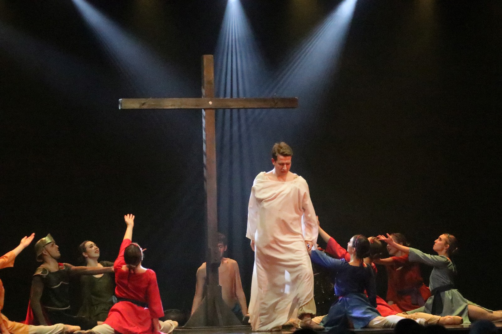 Ballet Magnificat w spektaklu Deliver us! (Wybaw nas)