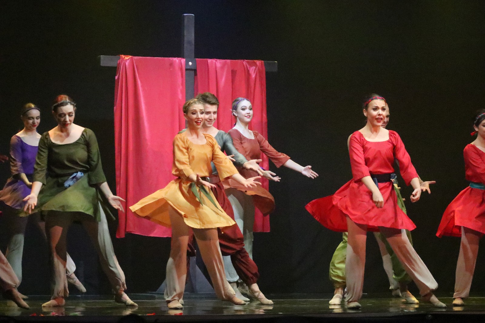 Ballet Magnificat w spektaklu Deliver us! (Wybaw nas)