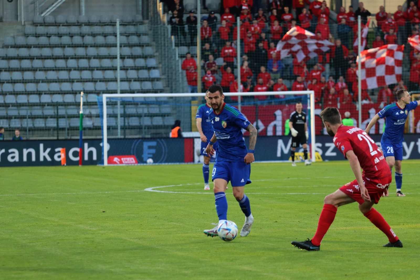 Miedź przegrywa w przedostatnim meczu u siebie z Widzewem