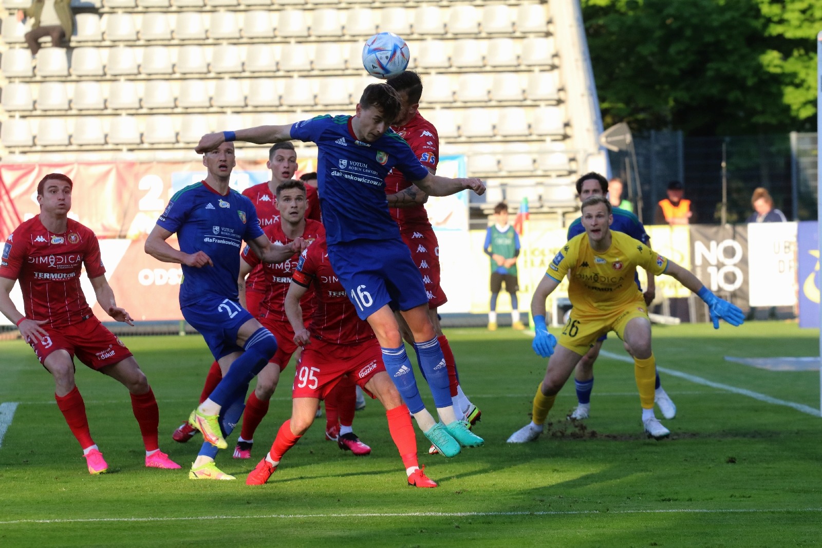 Miedź przegrywa w przedostatnim meczu u siebie z Widzewem