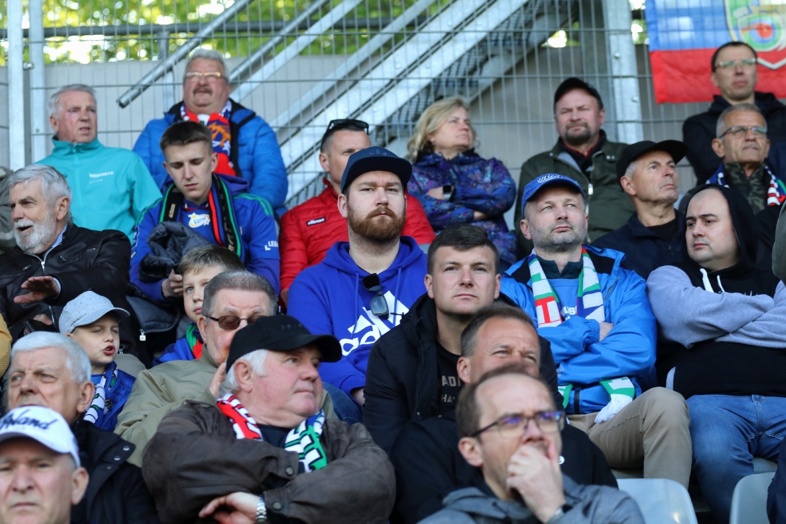 Mimo dopingu kibiców Miedź przegrywa z Widzewem