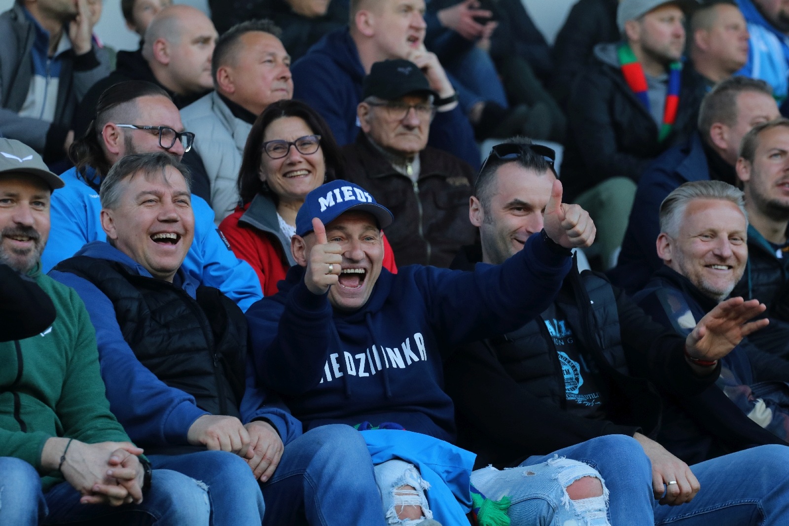 Mimo dopingu kibiców Miedź przegrywa z Widzewem