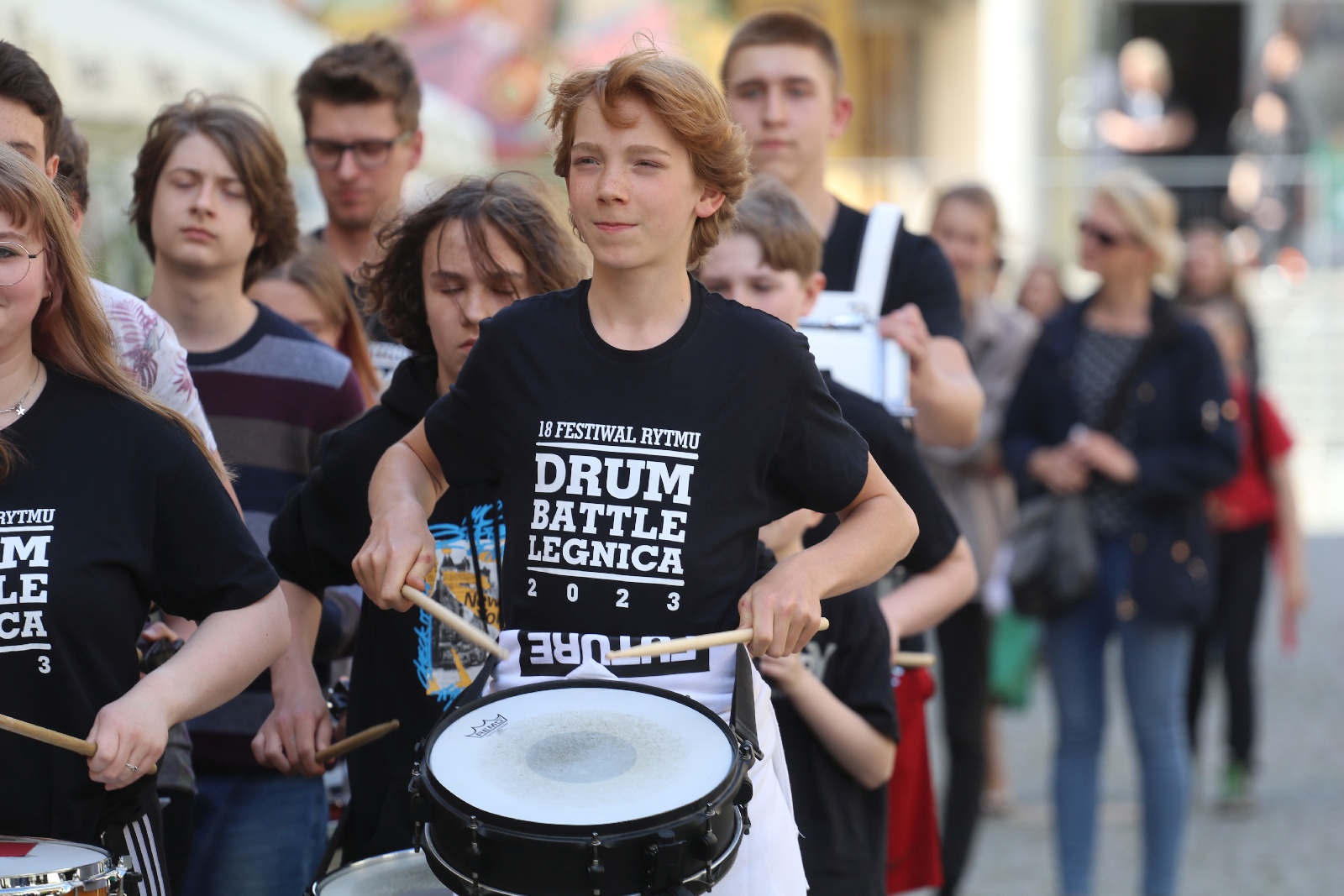 Parada perkusyjna pod wodzą Jacka Muzioła przeszła przez Legnicę