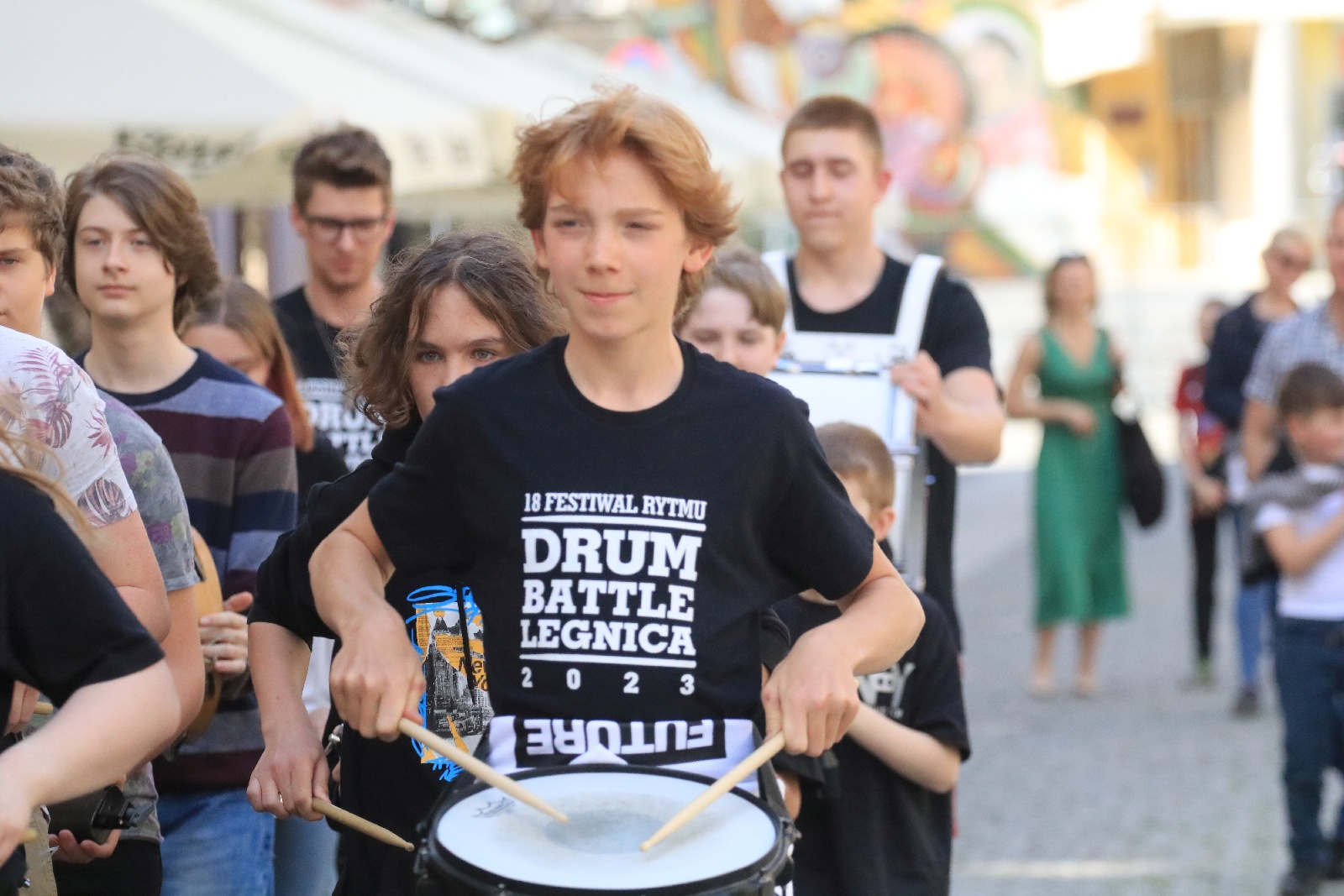 Parada perkusyjna pod wodzą Jacka Muzioła przeszła przez Legnicę