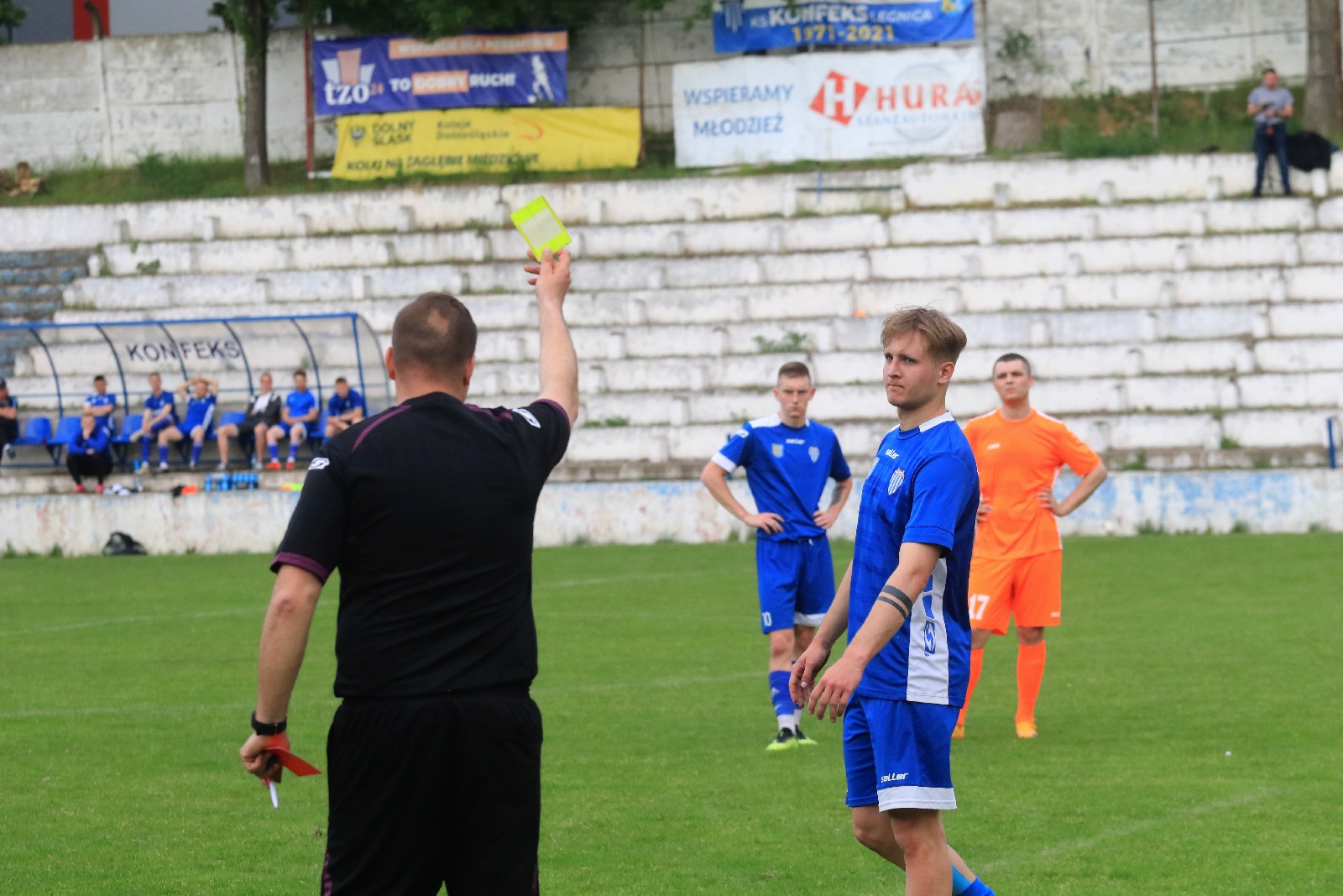 Konfeks Legnica w dziesiątkę wygrywa z Czarnymi Dziewin