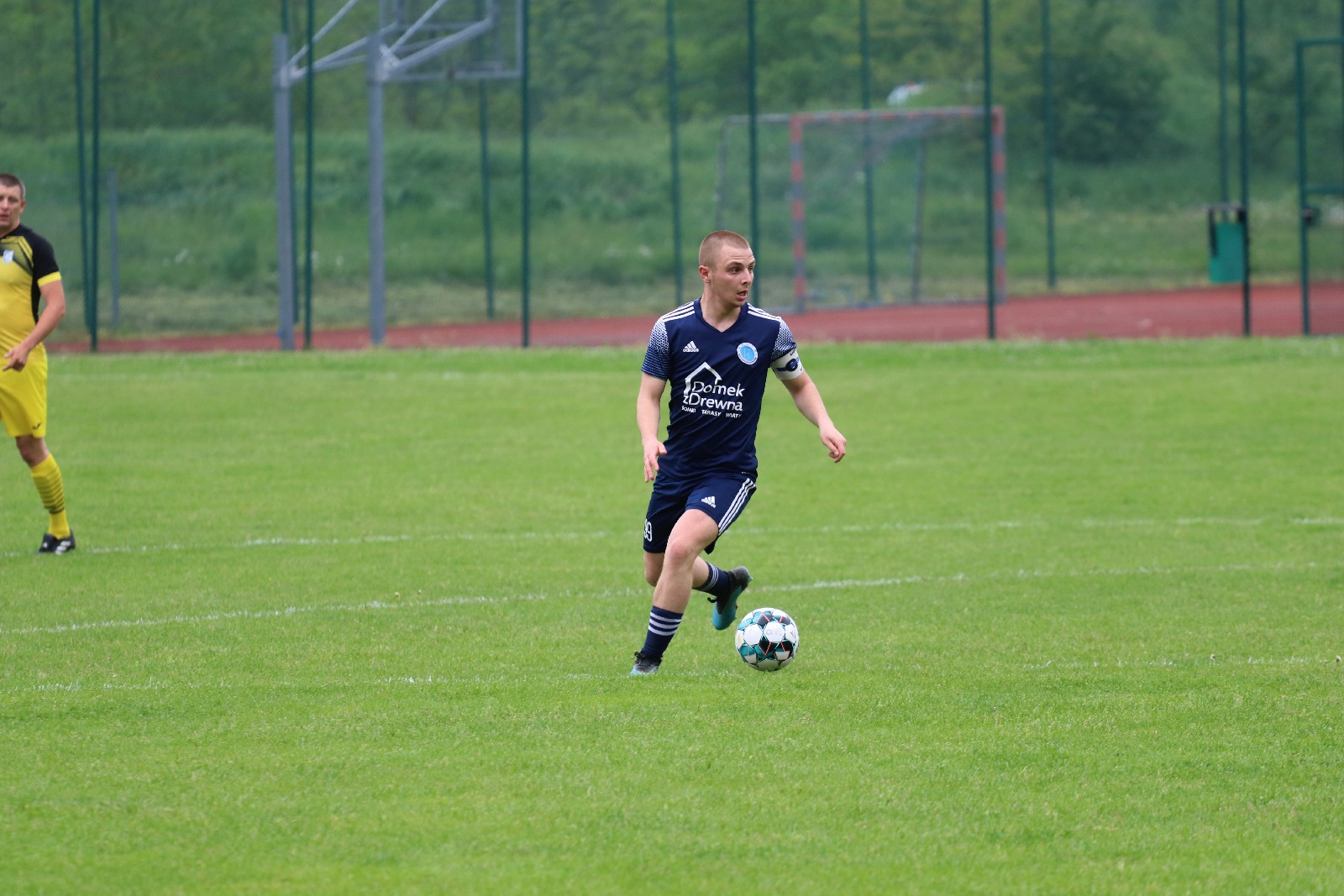 Kaczawa Bieniowice pokonuje Orzeł Zagrodno w zaległym meczu