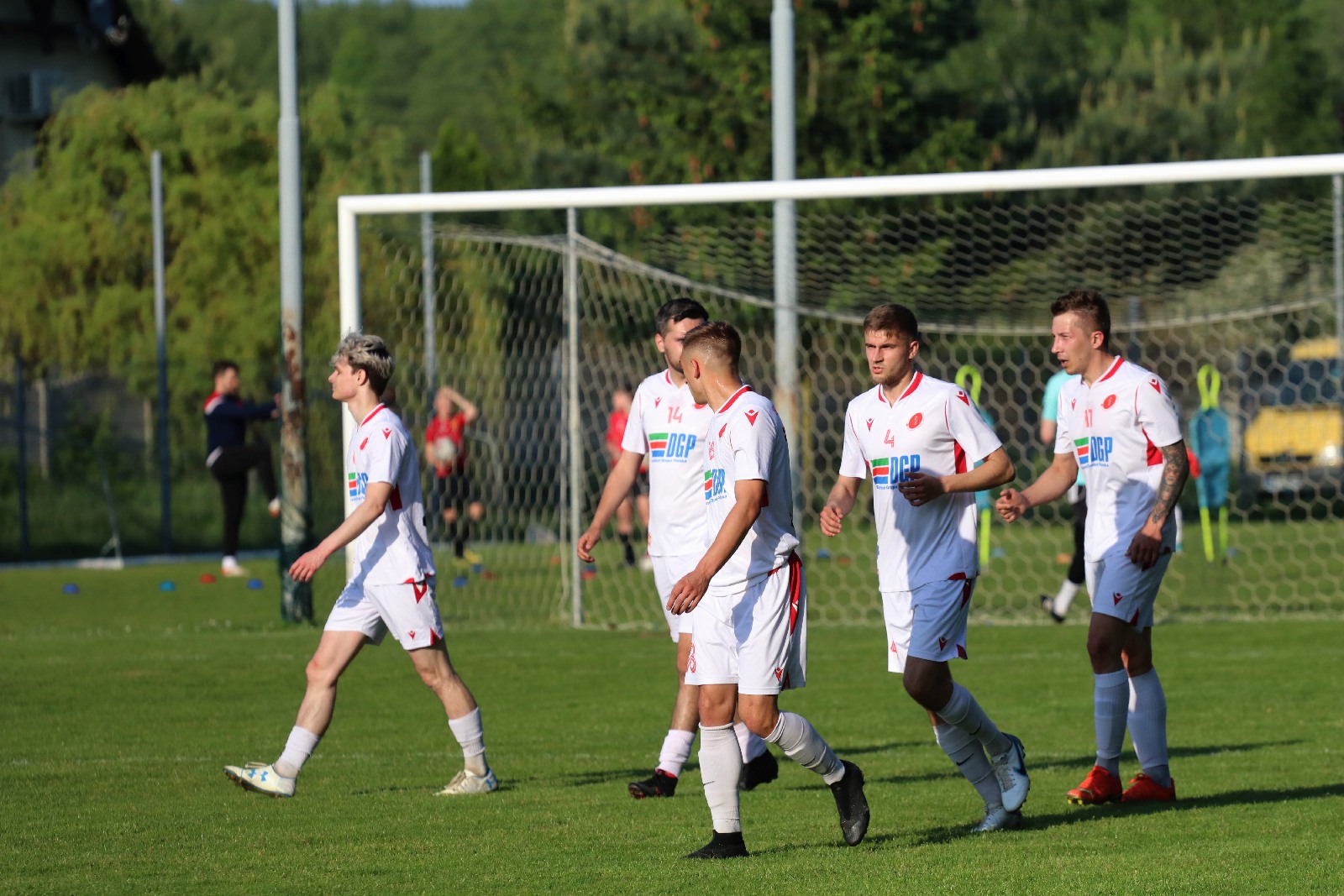 Remis w Kochlicach. Hat trick Dawida Stachowiaka z Iskry