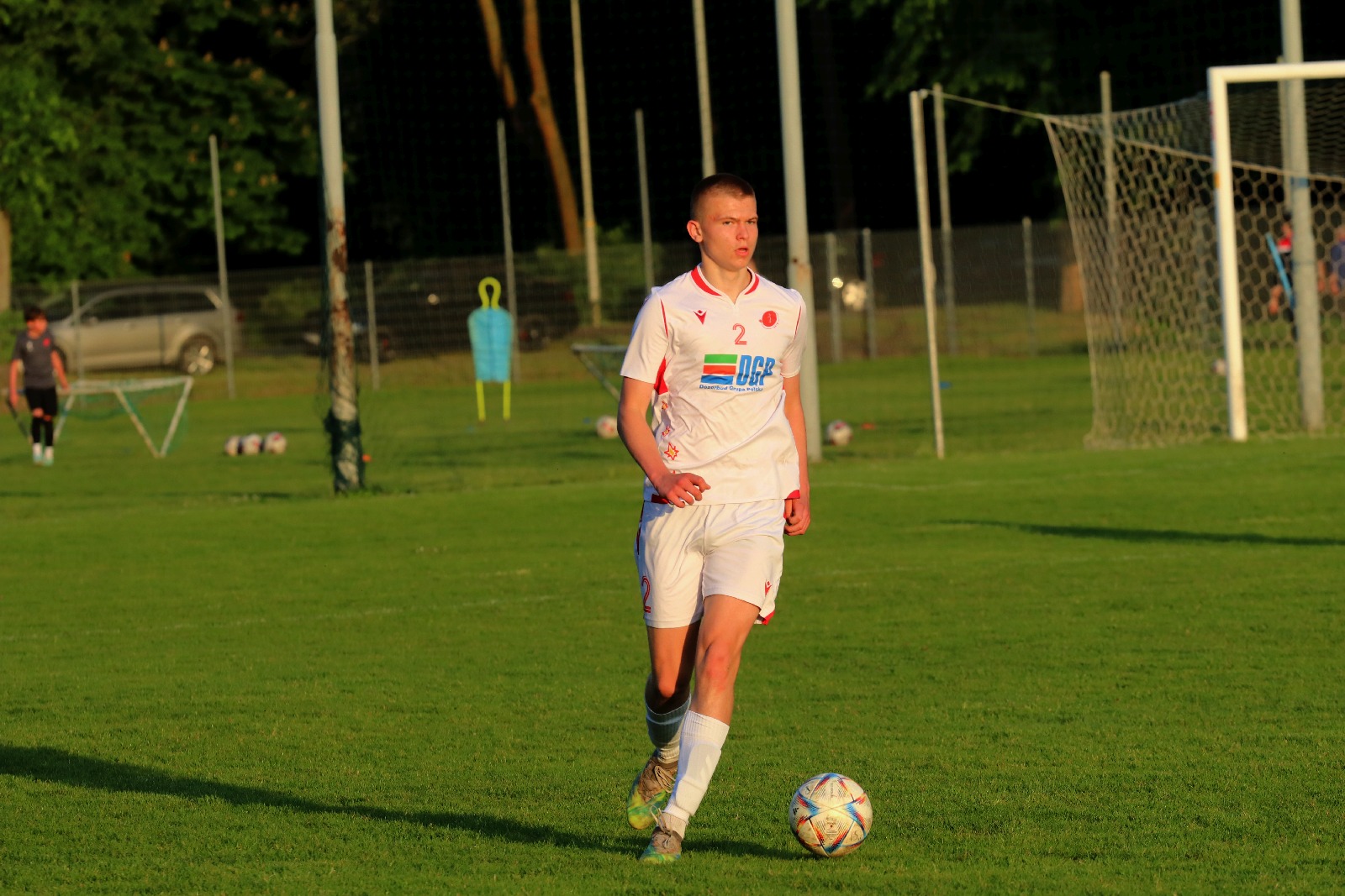 Remis w Kochlicach. Hat trick Dawida Stachowiaka z Iskry