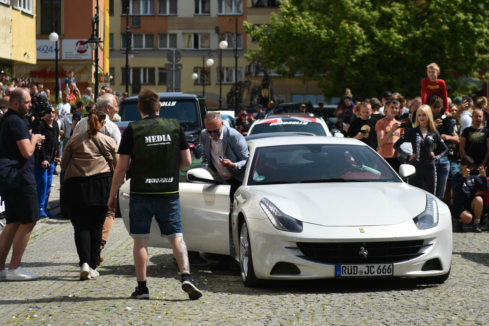 Euro Rally 2023. To było niezwykłe widowisko motoryzacyjne. Cz.1