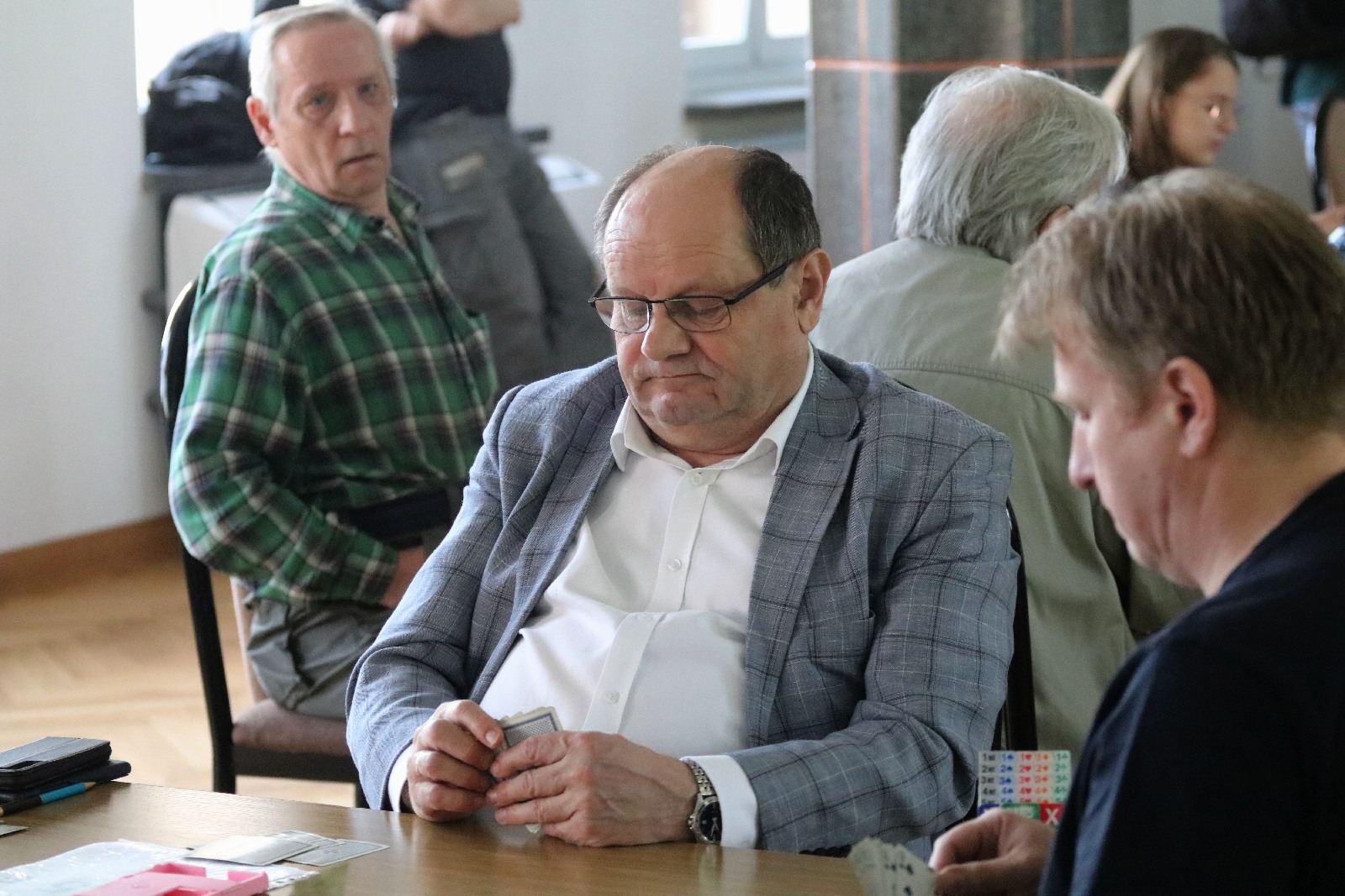 Czterdzieci jeden par stanęło do rywalizacji brydżowych