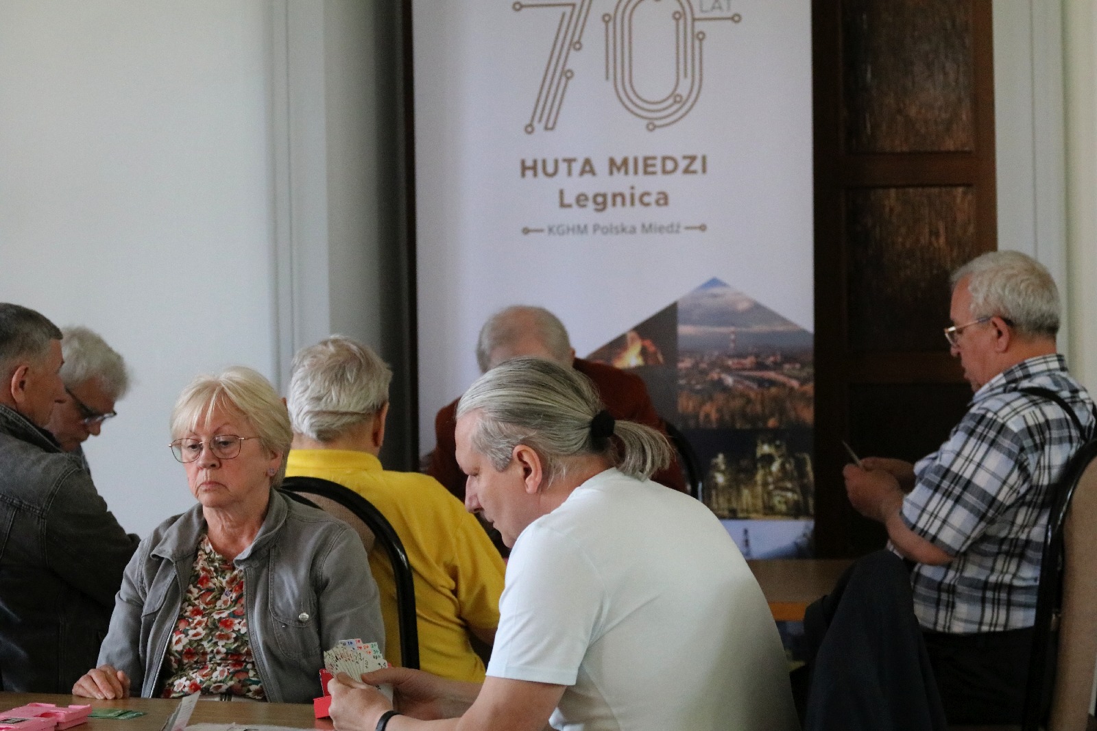 Czterdzieci jeden par stanęło do rywalizacji brydżowych