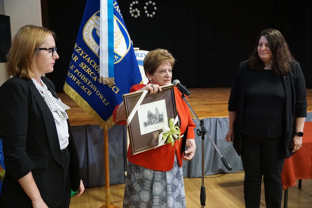 Sztandar dla Koła Towarzystwa Przyjaciół Dzieci z Bieniowic