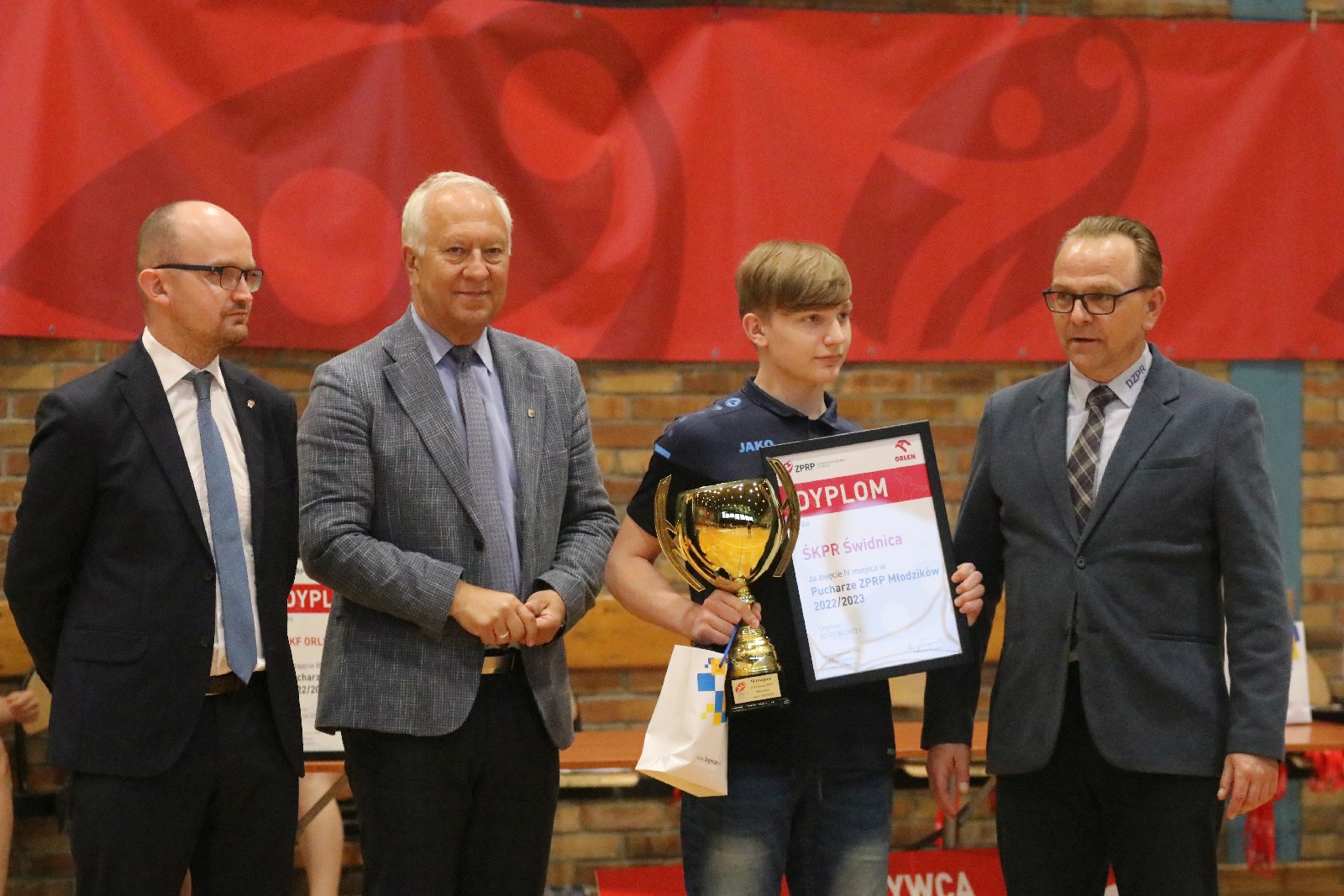 Młodzicy Siódemki Huras Legnica Mistrzami Polski