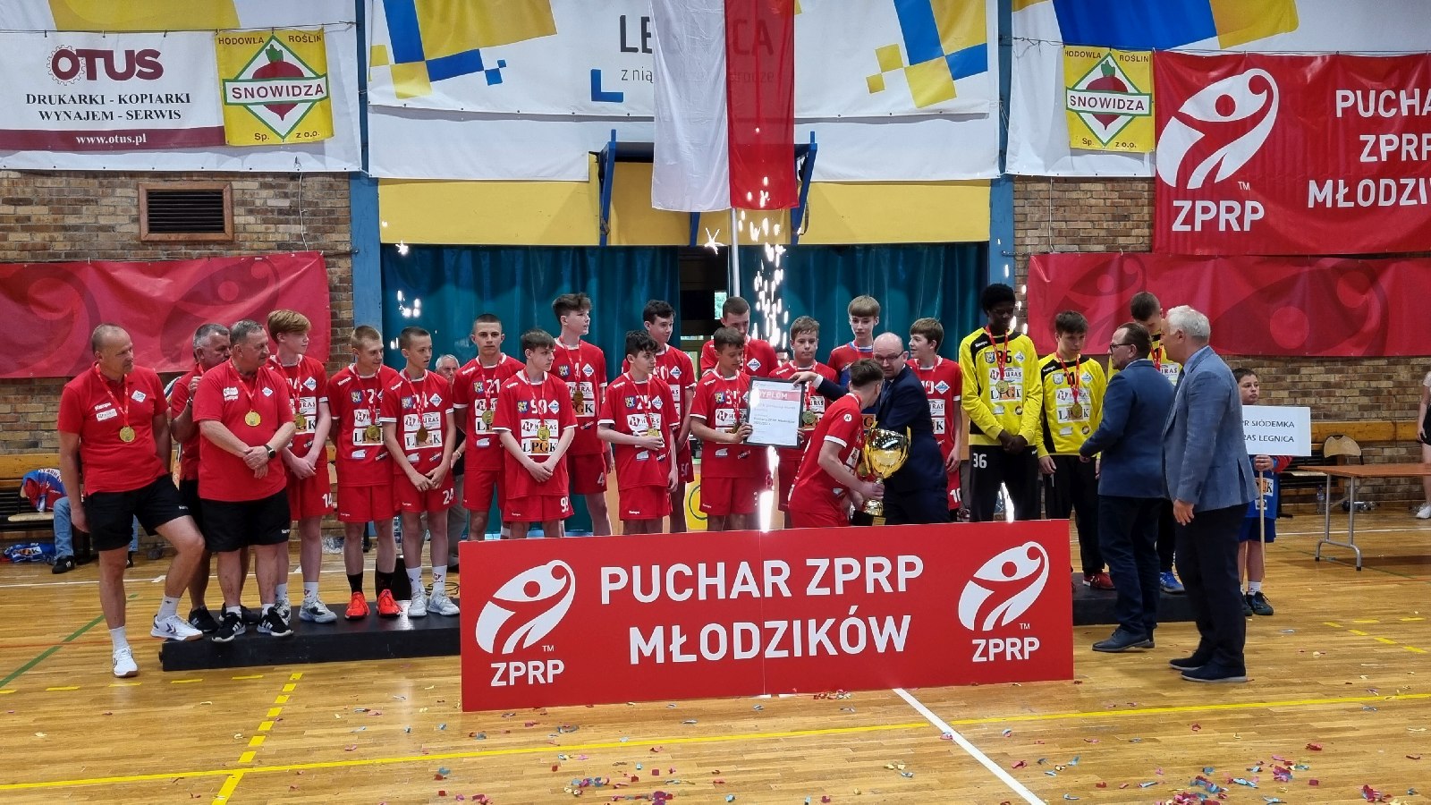 Młodzicy Siódemki Huras Legnica Mistrzami Polski