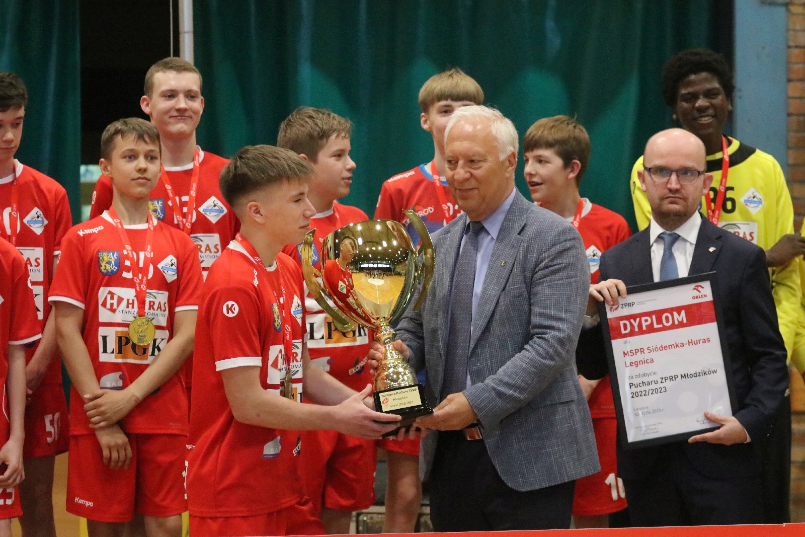 Młodzicy Siódemki Huras Legnica Mistrzami Polski