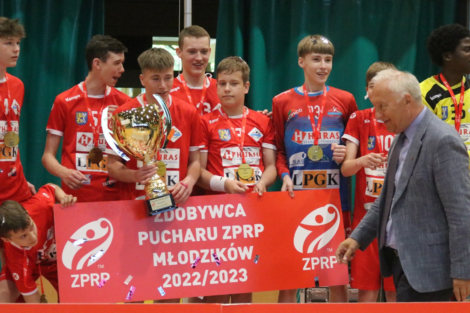 Młodzicy Siódemki Huras Legnica Mistrzami Polski