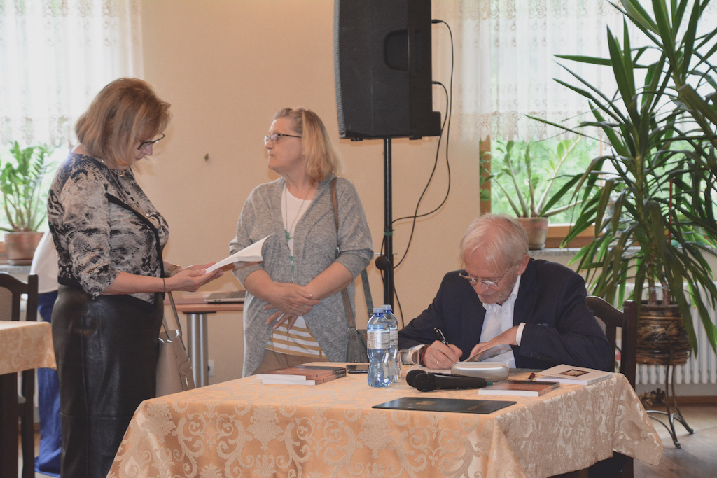 Książka Stanisława Horodeckiego o mieszkańcach Chojnowa
