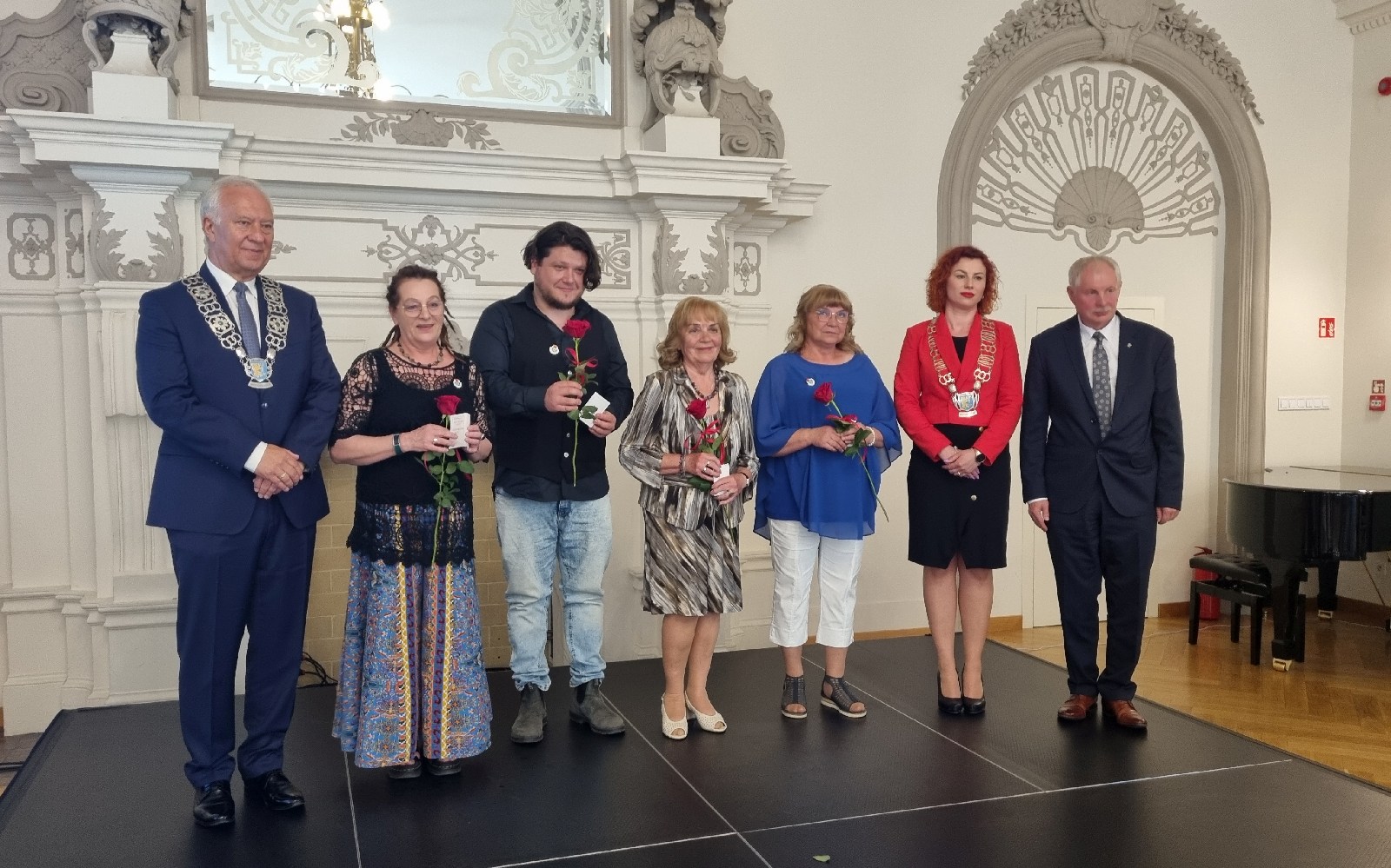Tytuły i nagrody wręczone na uroczystej sesji rady miejskiej