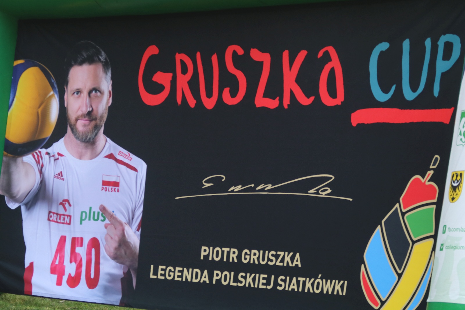 Ponad osiemdziesięcioro zawodników rywalizuje w 