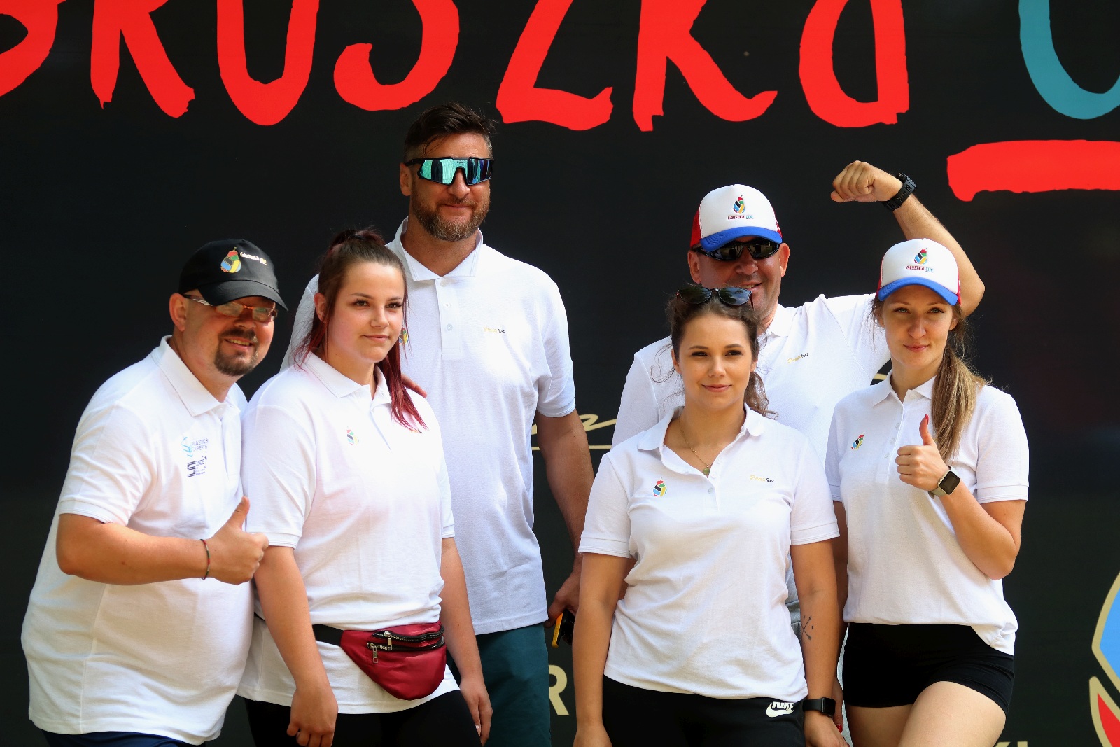 Ponad osiemdziesięcioro zawodników rywalizuje w 