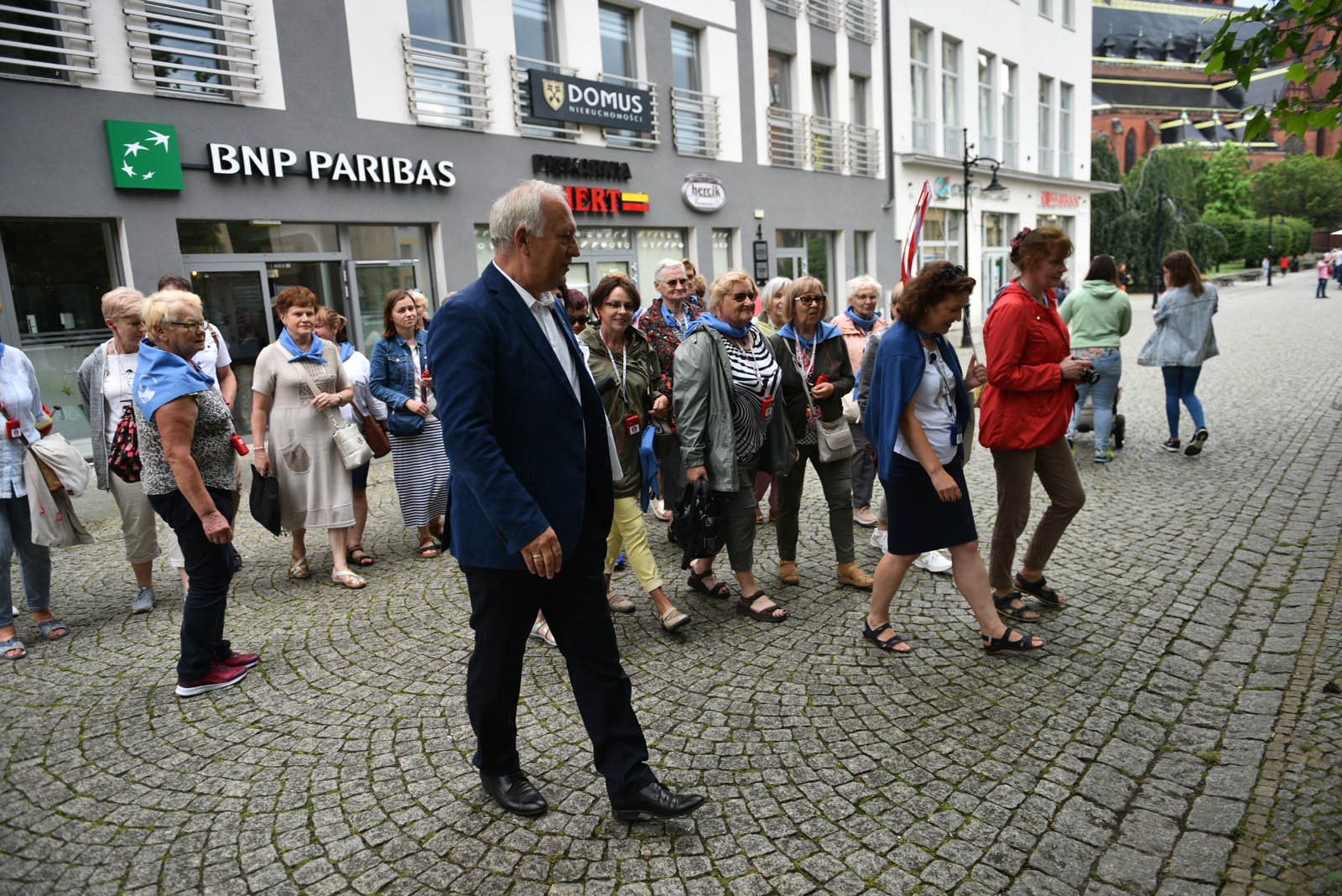 Pod rzeźbą Filipa odsłonięto kolejną tablicę pamięci artysty