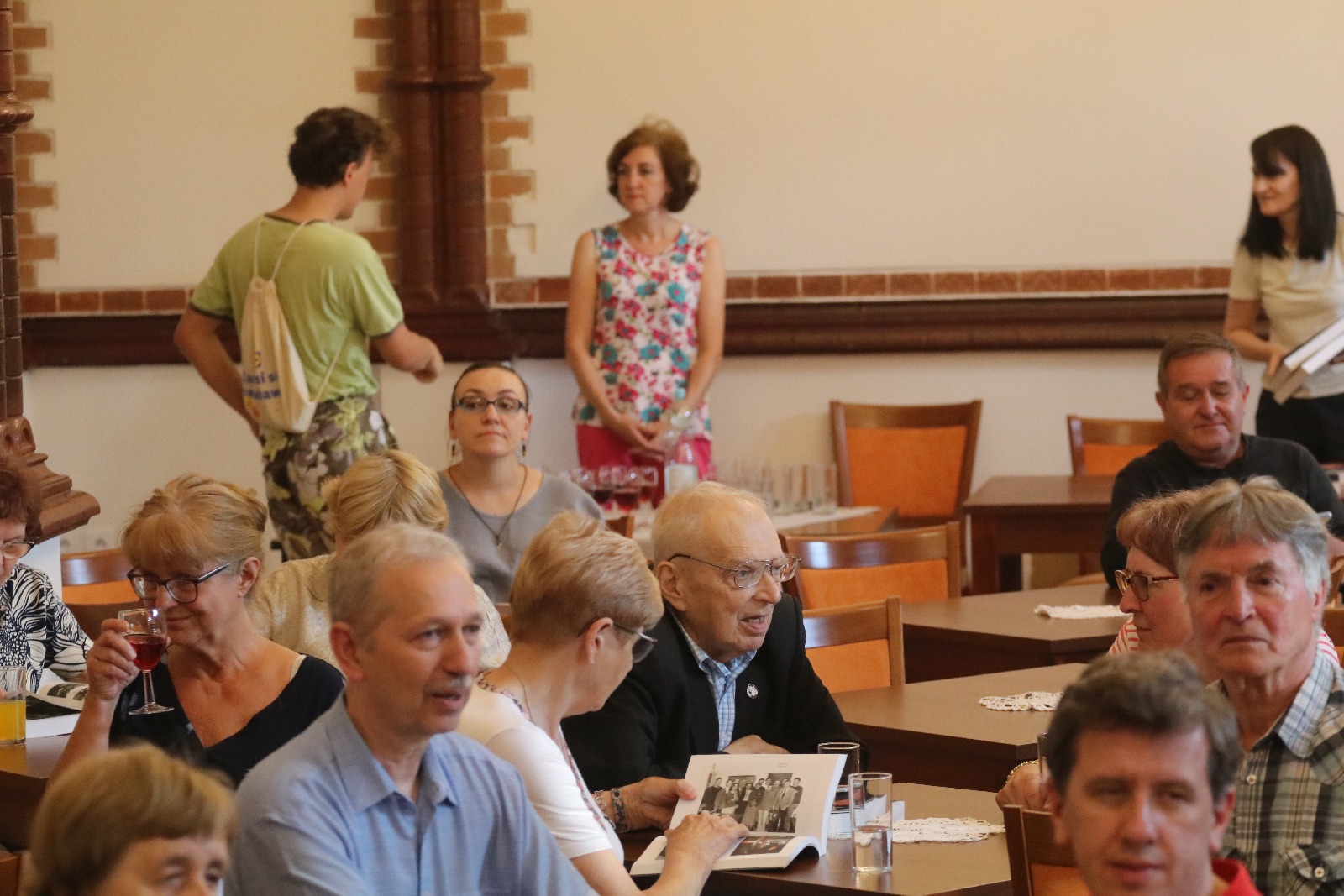 Jedna z najbarwniejszych legnickich postaci napisała ksążkę