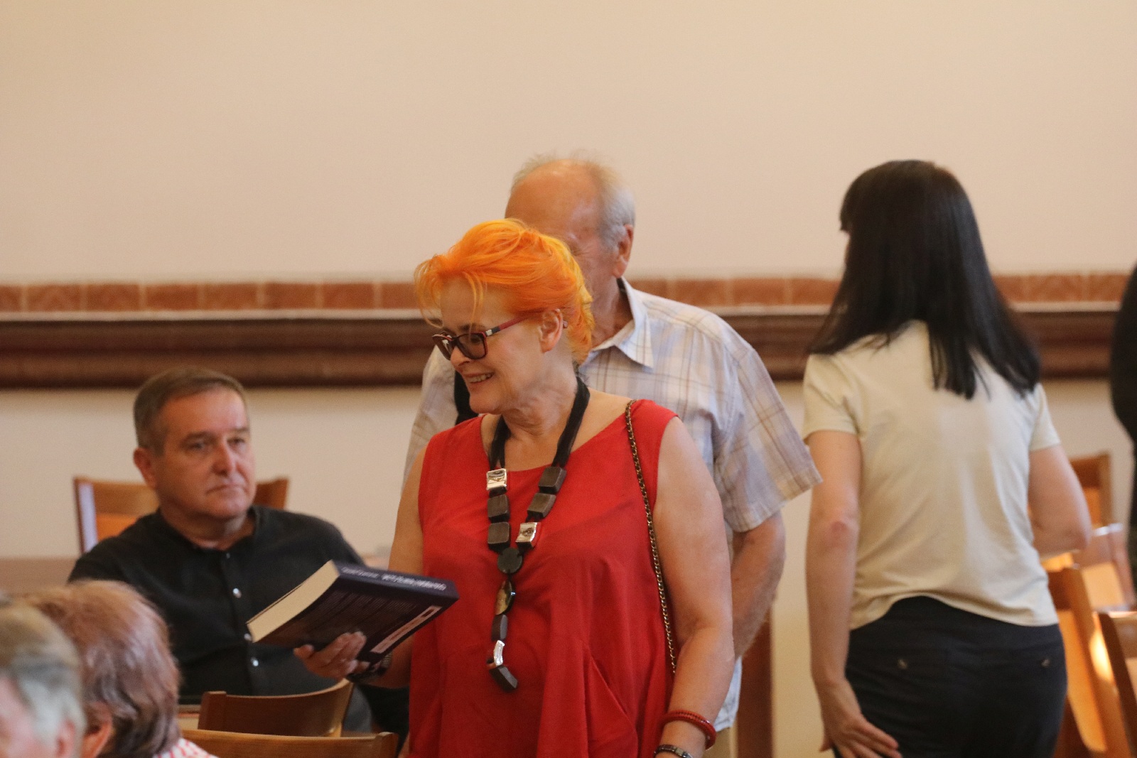 Jedna z najbarwniejszych legnickich postaci napisała ksążkę