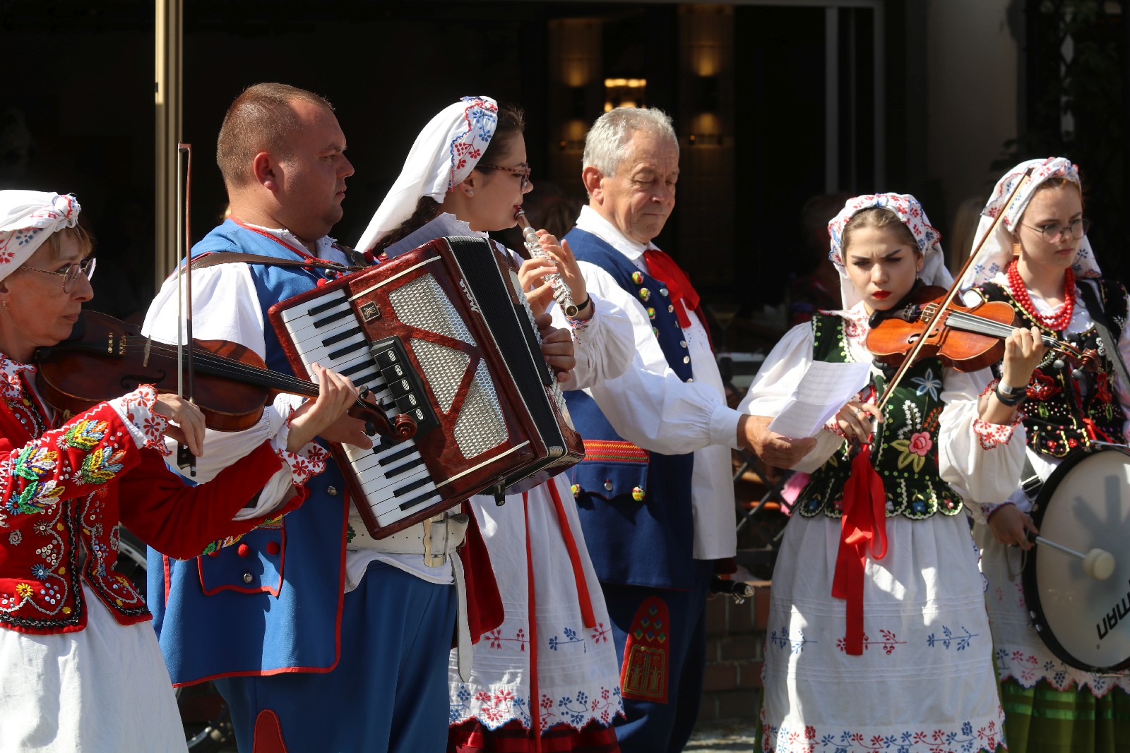 Świat pod Kyczerą zagościł w poniedziałek w Legnicy