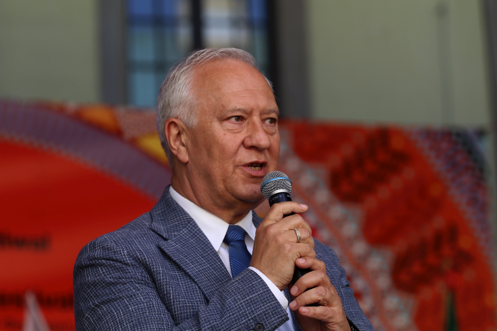 Świat pod Kyczerą zagościł w poniedziałek w Legnicy