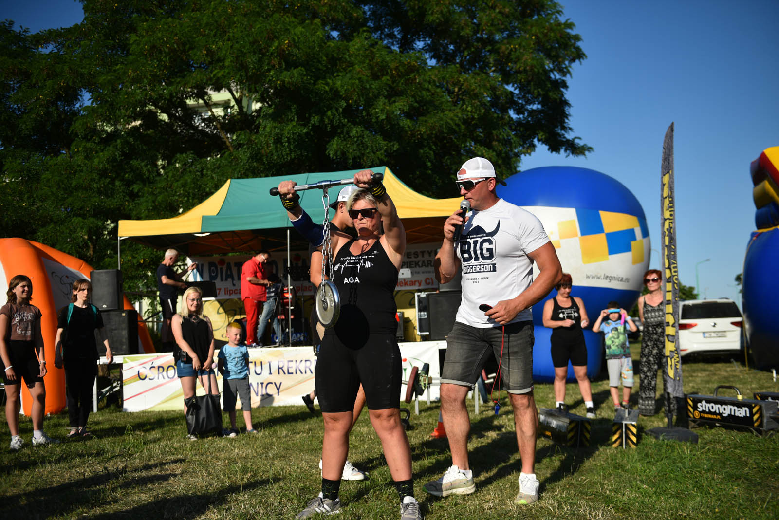 „W piątek o piątej”, czyli sąsiedzka zabawa na Piekarach