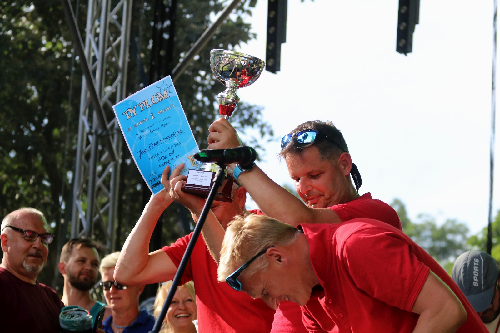Puchary i dyplomy dla najlepszych w Regatach o Puchar Wójta