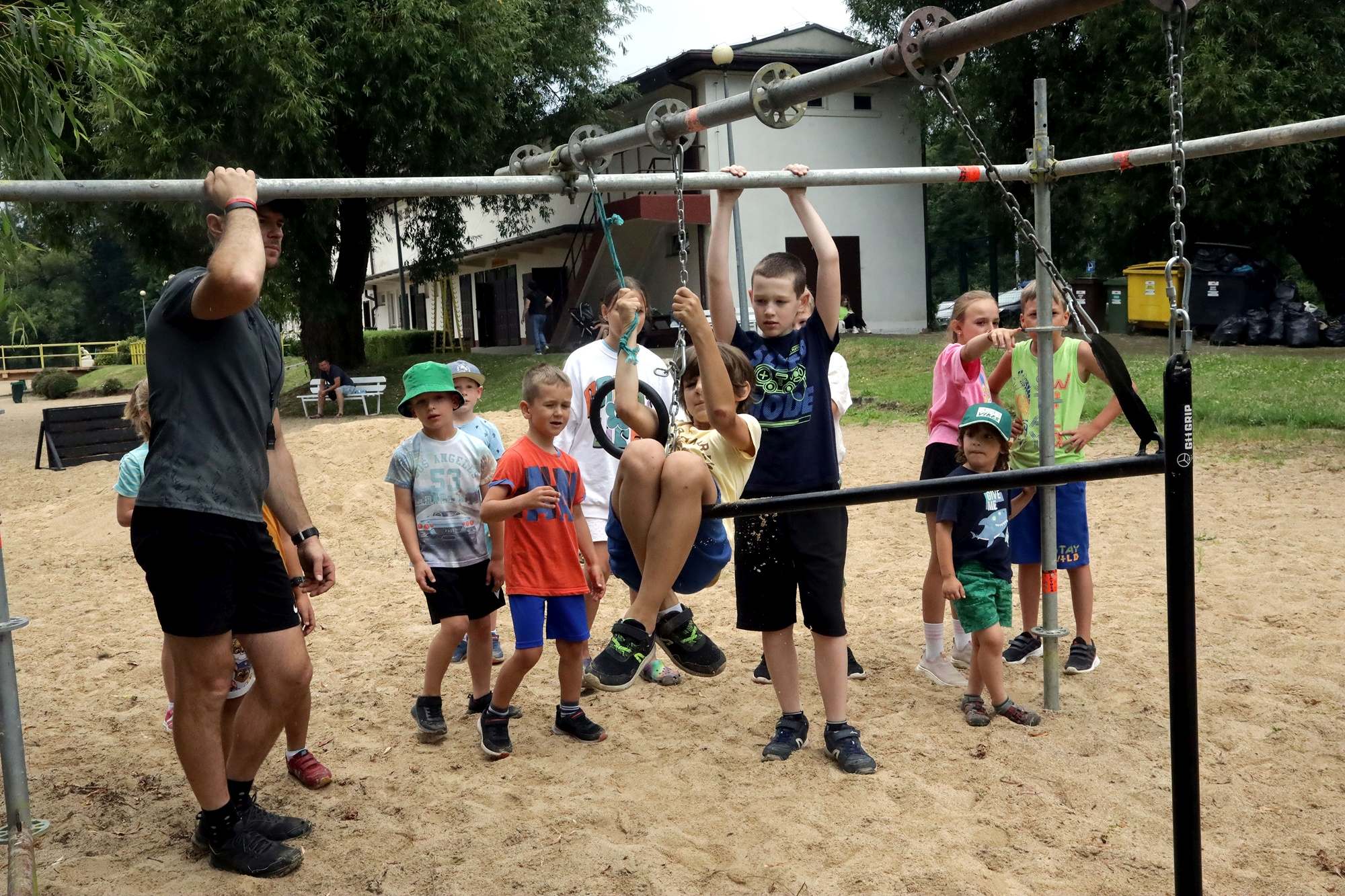 Ninja Kids pokonuje przeszkody na kąpielisku Kormoran