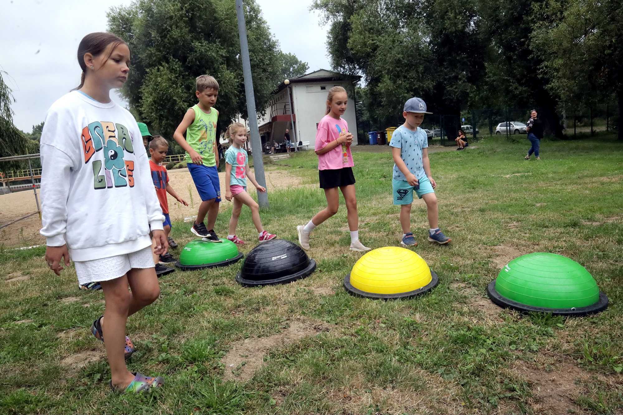 Ninja Kids pokonuje przeszkody na kąpielisku Kormoran