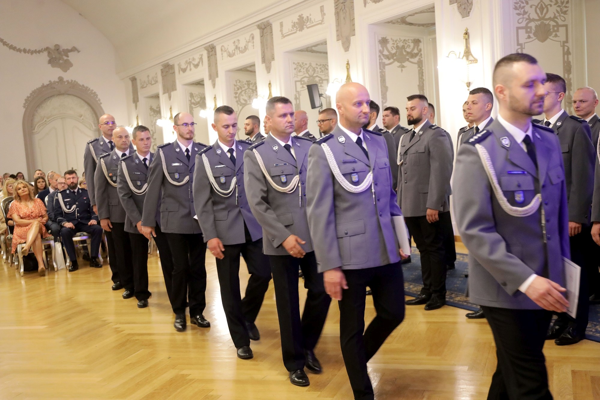 Awanse, odznaczenia i listy gratulacyjne dla policjantów