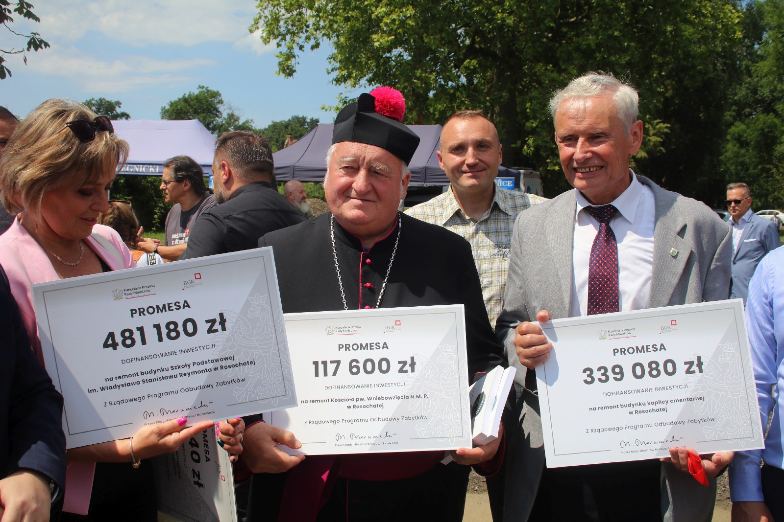 Minister Krzysztof Kubów wręczył promesy na zabytki w powiecie