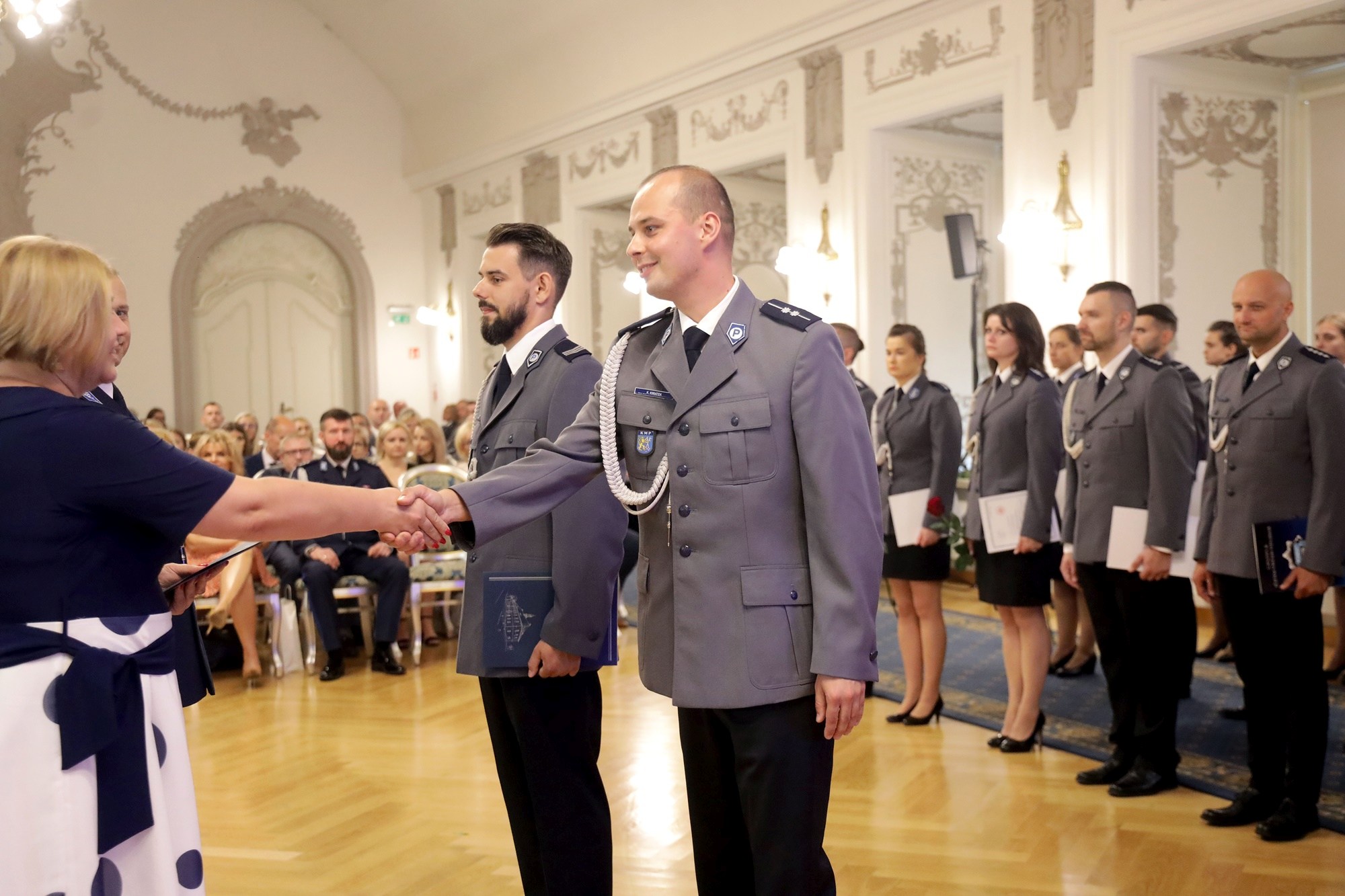 Awanse, odznaczenia i listy gratulacyjne dla policjantów