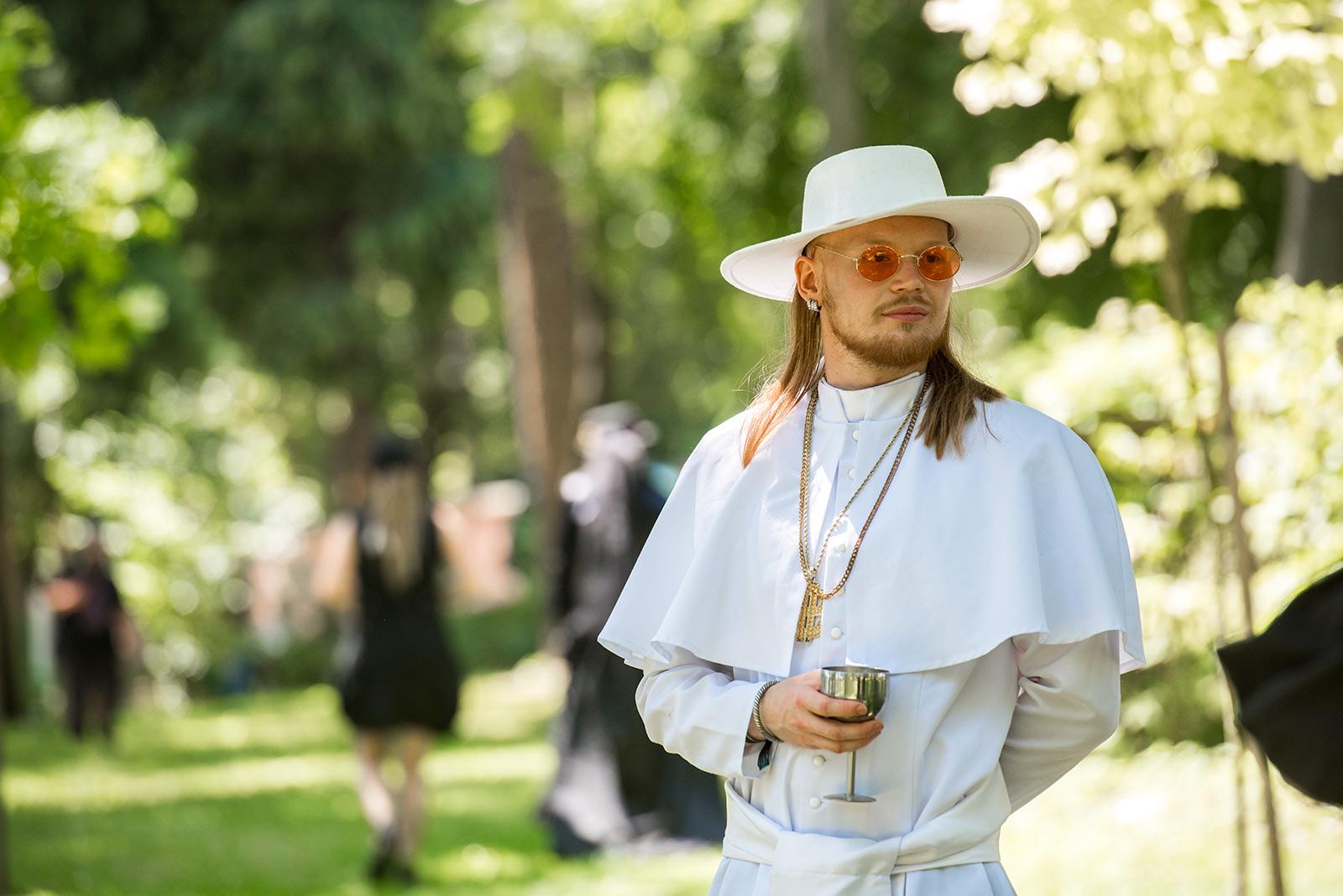 Uczestnicy Castle Party Festiwal 2023 urządzili sobie piknik