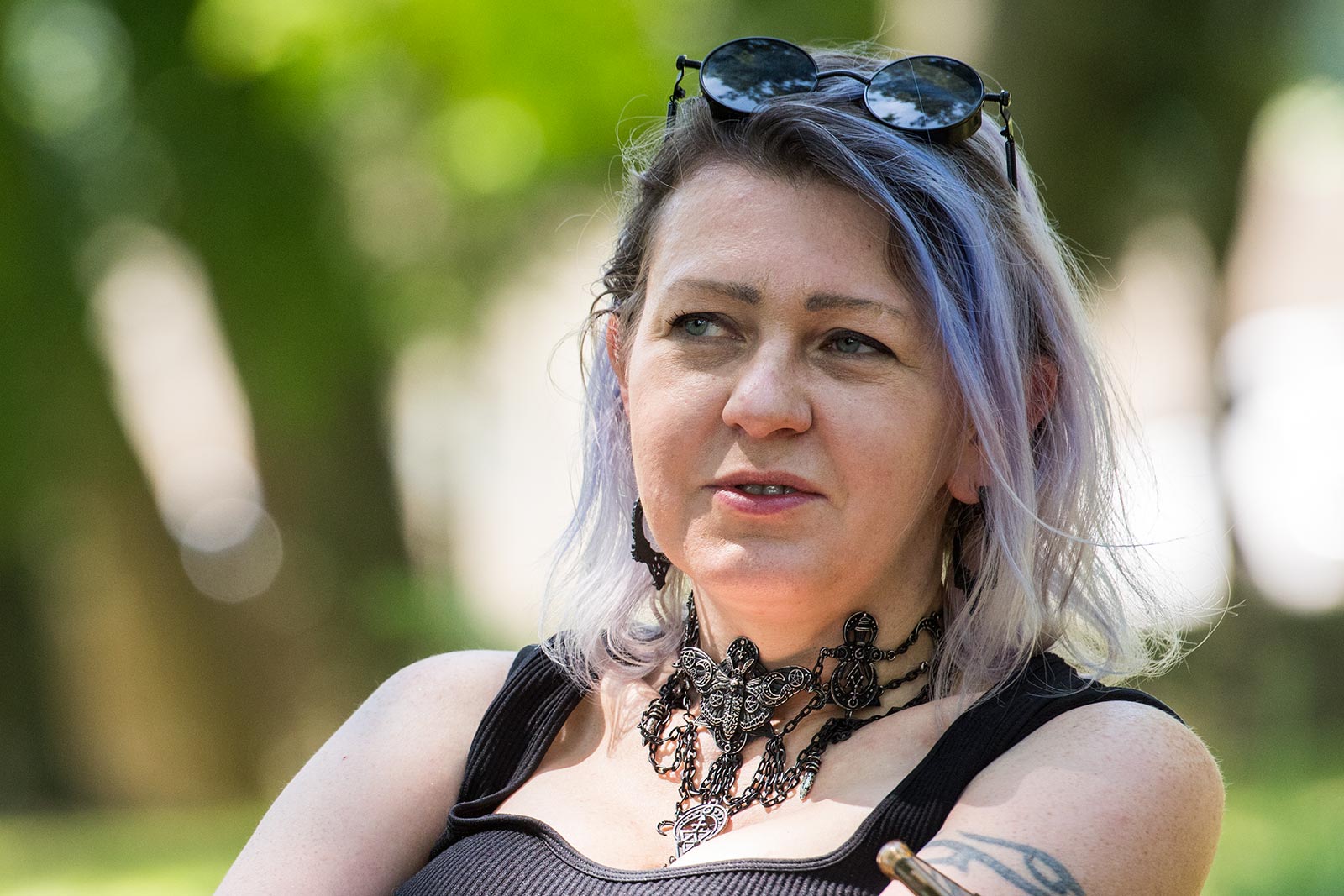 Uczestnicy Castle Party Festiwal 2023 urządzili sobie piknik