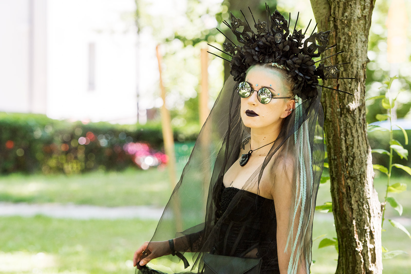 Uczestnicy Castle Party Festiwal 2023 urządzili sobie piknik