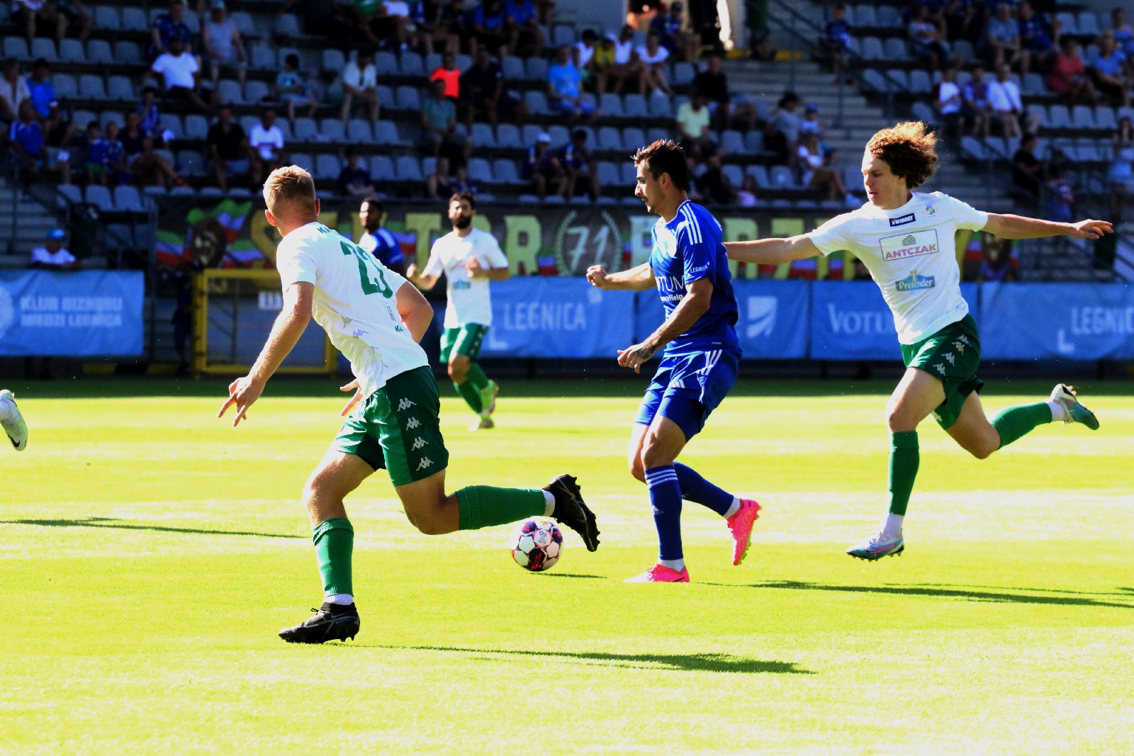 Miedź Legnica wygrywa w sparingu z drugoligowym KKS Kalisz