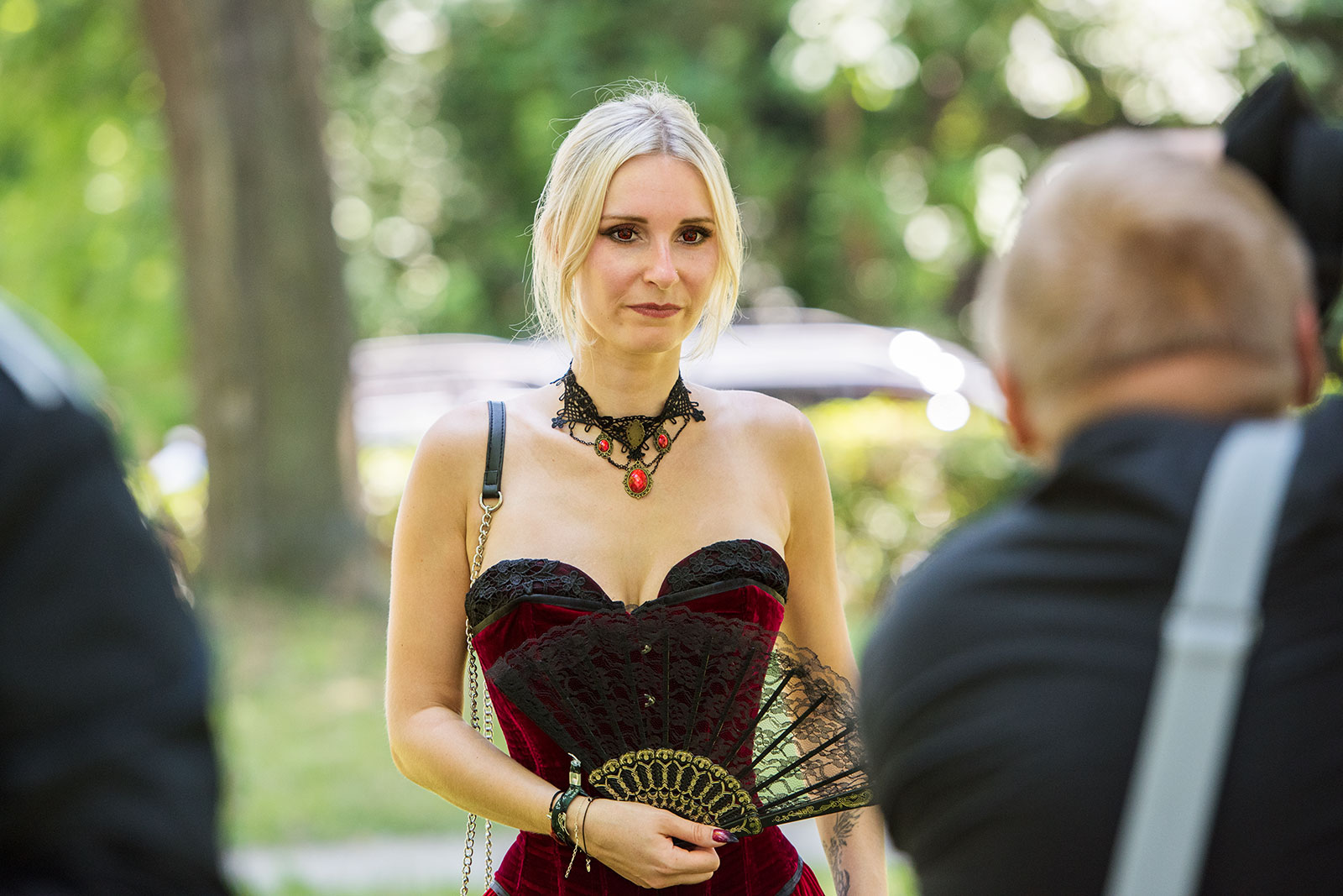 Uczestnicy Castle Party Festiwal 2023 urządzili sobie piknik