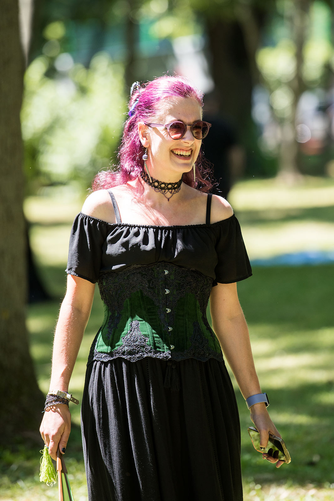 Uczestnicy Castle Party Festiwal 2023 urządzili sobie piknik