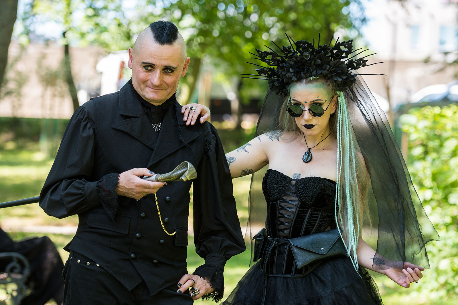 Uczestnicy Castle Party Festiwal 2023 urządzili sobie piknik