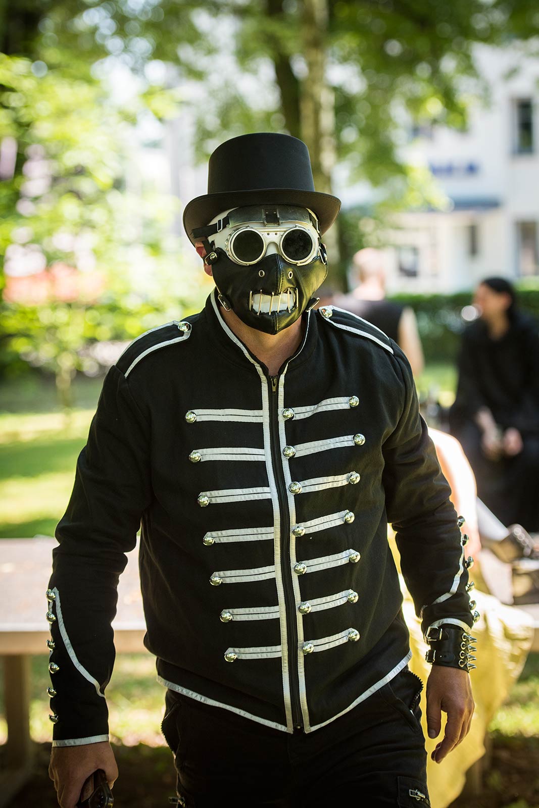 Uczestnicy Castle Party Festiwal 2023 urządzili sobie piknik