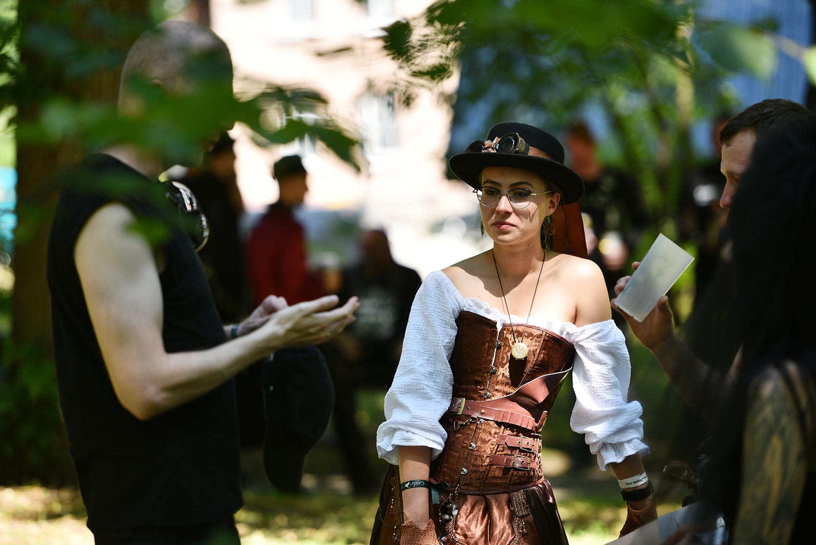 Uczestnicy Castle Party Festiwal 2023 urządzili sobie piknik
